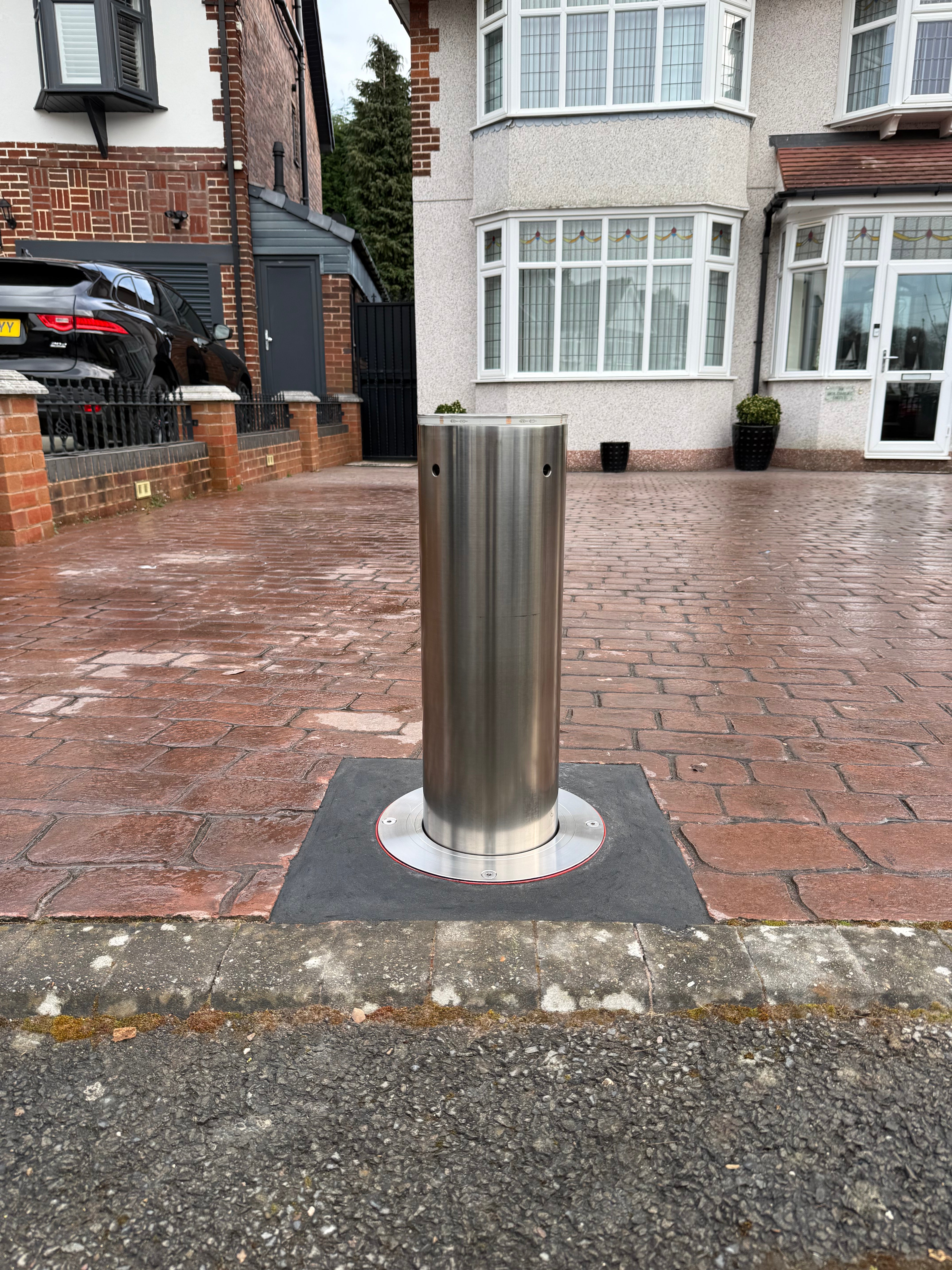 Automatic Security Bollards